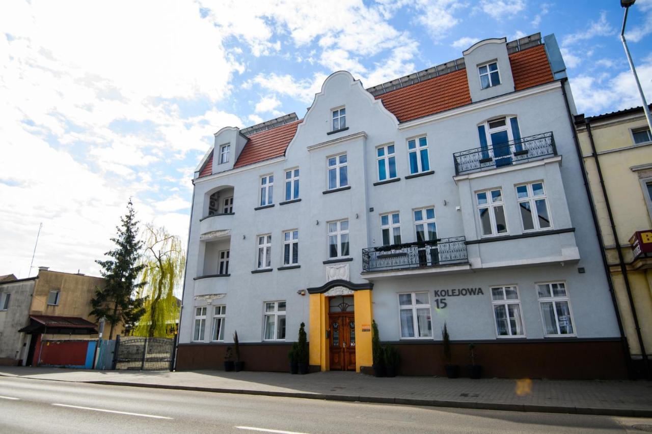 Centrum Noclegi Wagrowiec Kolejowa 15 Buitenkant foto