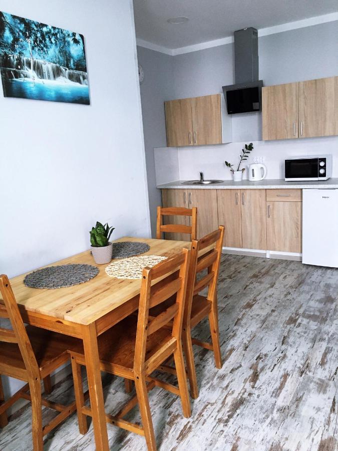 Centrum Noclegi Wagrowiec Kolejowa 15 Buitenkant foto