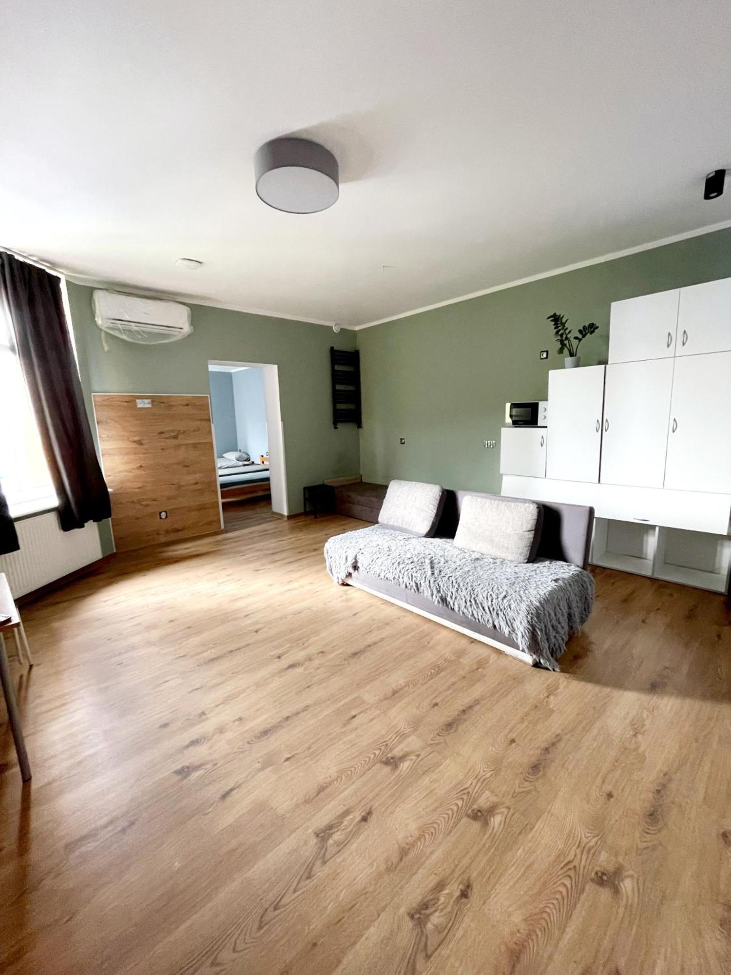 Centrum Noclegi Wagrowiec Kolejowa 15 Buitenkant foto