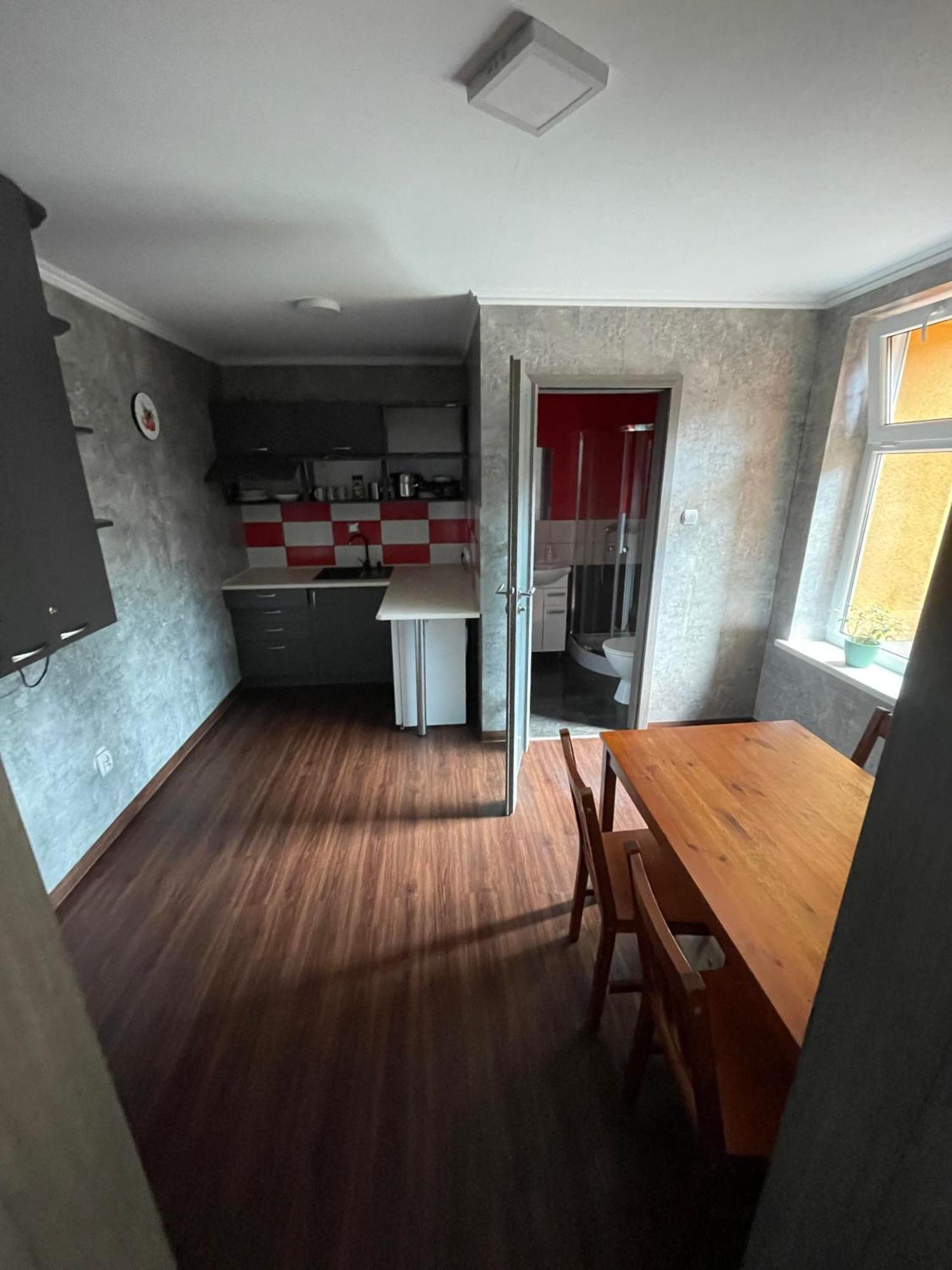 Centrum Noclegi Wagrowiec Kolejowa 15 Buitenkant foto